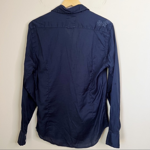 Guess Jeans Mens Navy Long Sleeve Button-Down Shirt Size S NWT - Picture 4 of 7